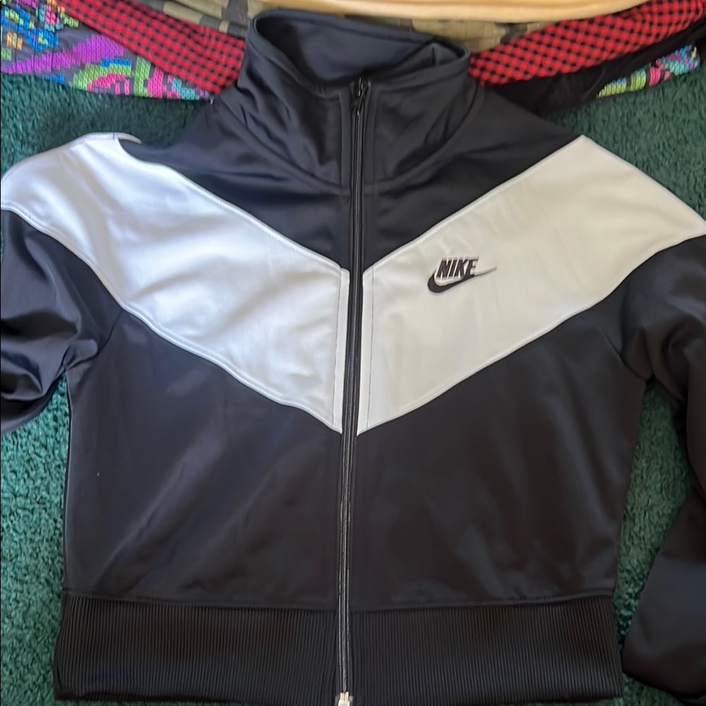 Nikee Zip-Up Jacket